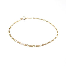 Load image into Gallery viewer, fine figaro chain bracelet
