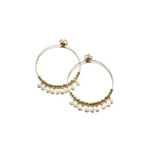 Load image into Gallery viewer, multi pearl medium hoop earrings