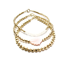 Load image into Gallery viewer, pale pink conch shell bracelet