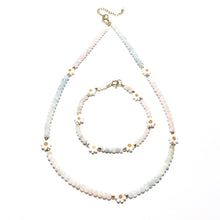 Load image into Gallery viewer, morganite &amp; daisy beads bracelet
