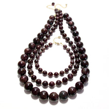 Load image into Gallery viewer, garnet bubblegum &amp; gold beads necklace
