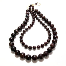 Load image into Gallery viewer, garnet bubblegum &amp; gold beads necklace