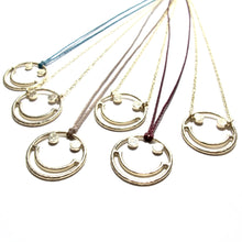 Load image into Gallery viewer, 9ct gold smiley chain necklace
