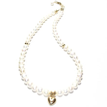 Load image into Gallery viewer, pearls &amp; gold heart necklace