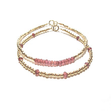 Load image into Gallery viewer, garnet line and gold beads bracelet
