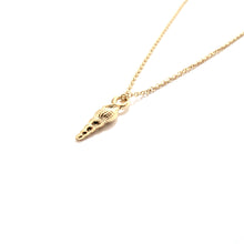 Load image into Gallery viewer, tiny sea shell necklace